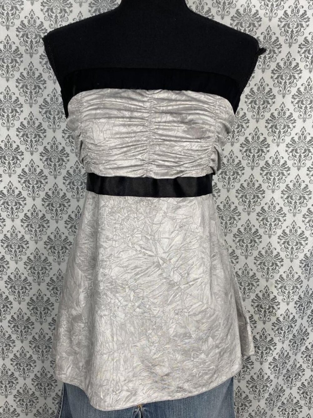 Garoche Size Extra Large (XL) Women's Silver Strapless Blouse with Black Waist B